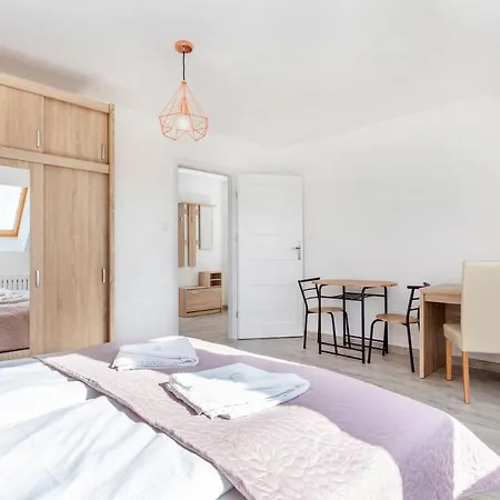 Deluxe Turystyczna By Renters * 미엥지즈드로예